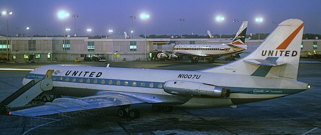 A SE-210 Caravelle Type VI R belonging to United Air photographed in 1965 at Atlanta